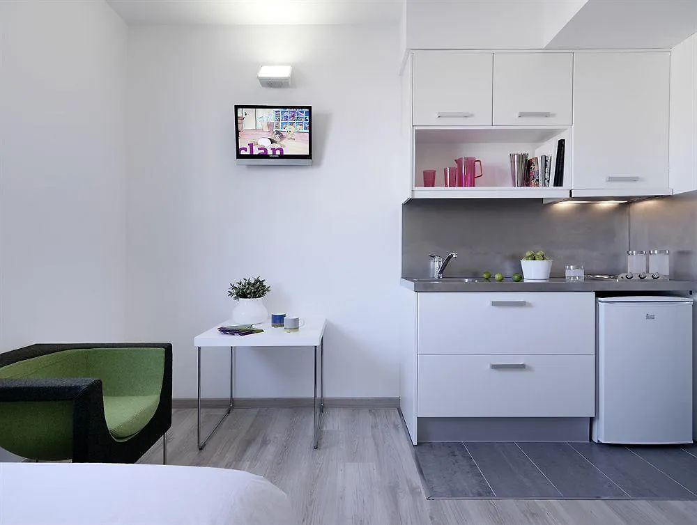 Residencia Melon District Marina Hotel Barcelona
