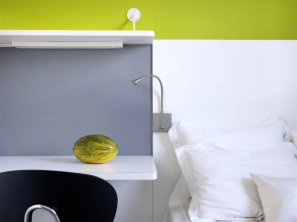 Residencia Melon District Marina Hotel Barcelona